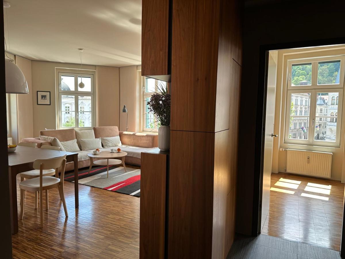 Triple Bridge Ljubljana Apartment ภายนอก รูปภาพ